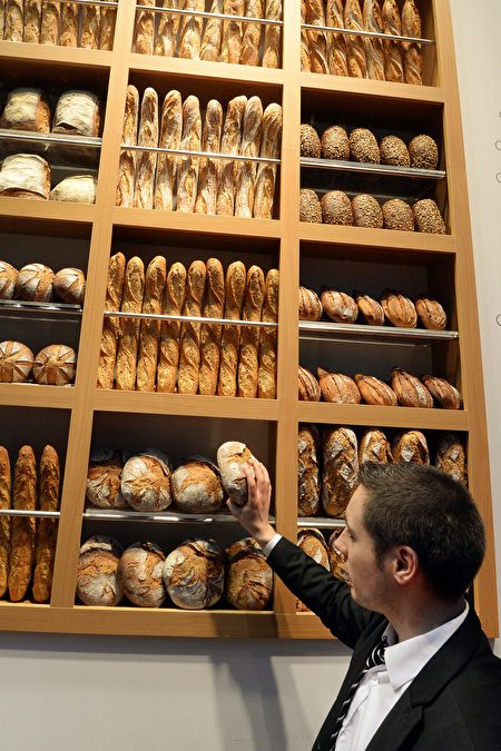 工作很拼卻被罰款！法國麵包師一週工作7天 被罰11萬