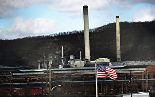 川普拟征钢铝材关税 美国钢铁公司重开工厂