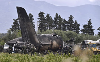 【更新】阿尔及利亚军机坠毁 至少257人遇难