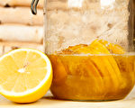 清明节气喝“蜂蜜柠檬水” 解毒瘦身又养颜