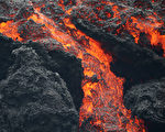組圖：夏威夷火山噴發 地面驚現藍色火焰