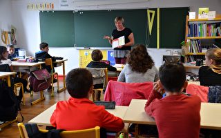 法国困难地区教师 每年可获3千欧元奖金