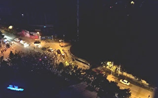 四川上千业主抗议建垃圾中转站与警冲突