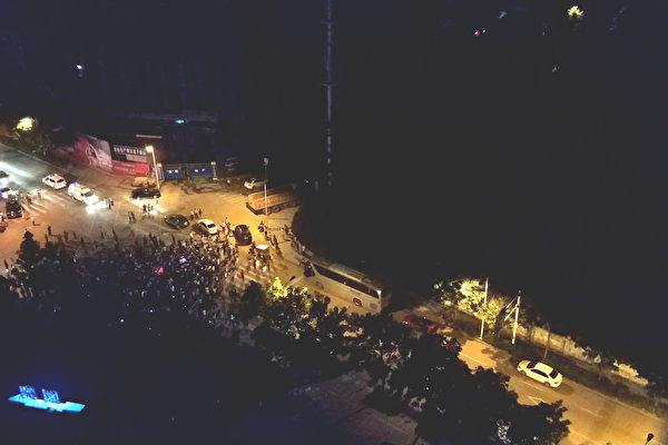 四川上千業主抗議建垃圾中轉站與警衝突