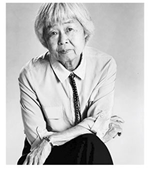 著名日裔作家小川樂公開支持訂立加拿大南京大屠殺紀念日。（受訪人提供） 