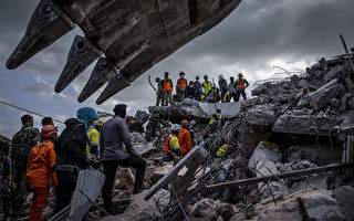 印尼地震死破百 5千人獲救 中台遊客無傷亡