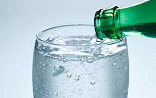 氣泡水和白開水一樣補水嗎？