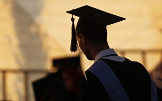 报告：澳洲大学毕业生起薪低于10年前