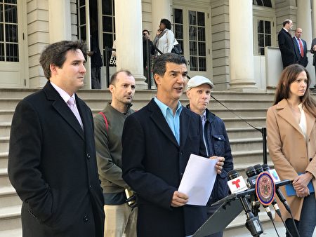 市議員羅德里格斯與陳倩雯等議員以及小業主們,17日宣布將就法案召開聽證會。