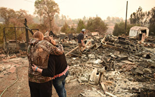 助野火受灾高中 加州商人捐款100万