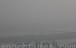 受中国雾霾影响 韩国首都天空灰濛濛