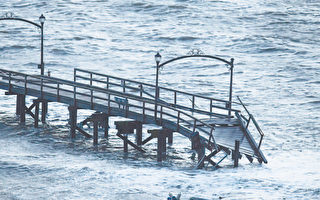 強風暴襲擊大溫 白石鎮碼頭棧橋斷裂