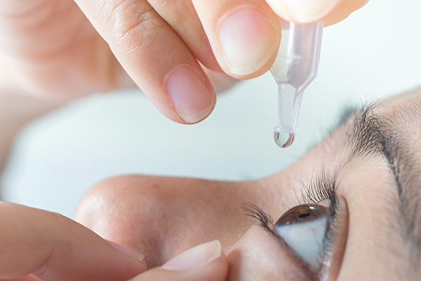 乾眼症不是大病，卻讓人不舒服，長期眼睛乾澀會導致發炎，或損傷角膜。(Shutterstock)