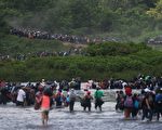千名大篷車移民開始執行入境墨西哥手續