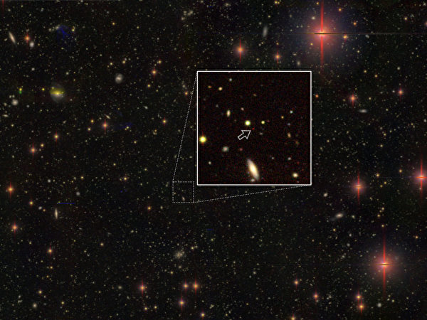 130亿光年外 发现100个超大质量黑洞
