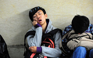中国八成青少年睡眠不足8小时 功课是祸首