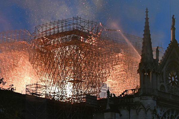 巴黎聖母院大火 川普及各國領袖關切和慰問