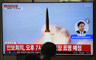 朝鲜射短程导弹10分钟后 美试射洲际导弹