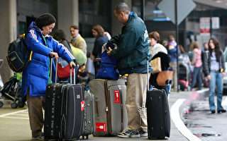 美国航空乘客第10 年增加  停飞罢工安检问题延误出行