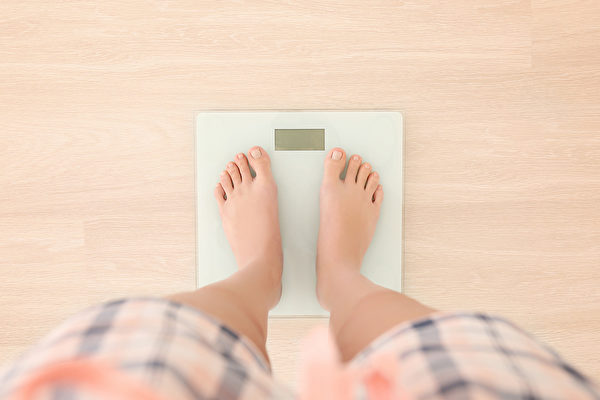 用身高体重指数（BMI值）衡量肥胖与否，未必适用所有人，还有其它方法测量。(Shutterstock)