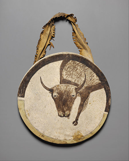 罩着生皮的盾牌，约1850年制作，纳尔逊—阿特金斯艺术博物馆藏。（公有领域）
