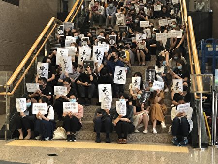「急救香港」醫護人員為「爆眼」女討公道