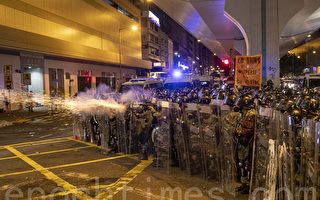 駐港部隊對香港戒嚴？中共外交部急表白