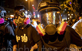 不再畏懼警暴 香港年輕人從和理非變勇武派