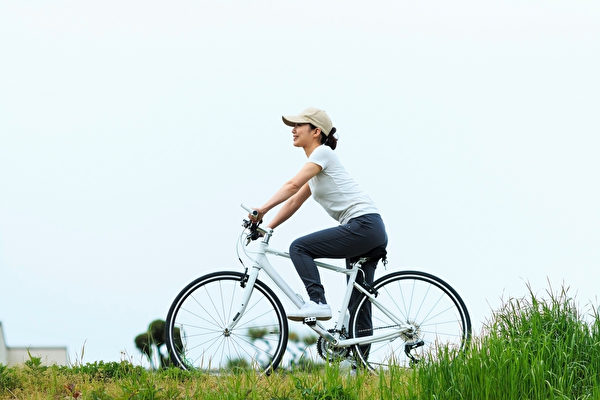 研究发现，骑自行车20分钟就能使记忆改善。(Shutterstock)
