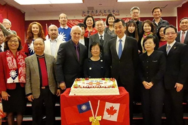 圖：加拿大多元文化中心慶祝中華民國108年雙十國慶升旗禮。（加拿大多元文化中心提供）