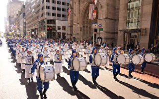 百万人观看哥伦布日游行 天国乐团备受瞩目