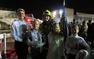 4个孩子的妈妈实现英雄梦 毕业当上消防员