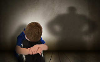 童年情感遭父母忽视导致的15大心理影响