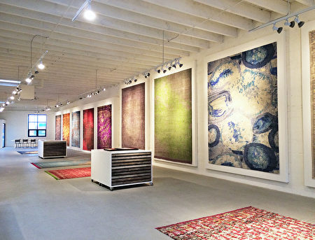 Jan Kath，过去25年来全球最传奇的地毯设计师之一。Jan Kath设计的地毯在纽约、柏林、温哥华、多伦多等全球9个城市设有展示厅。