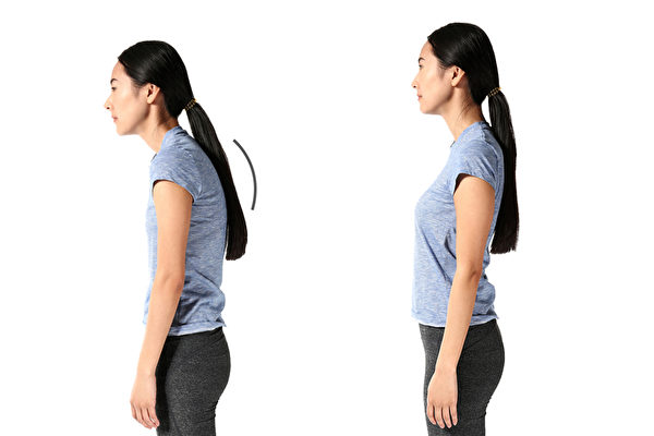 驼背久了会引起肩颈酸痛、腰痛，简单动作可以矫正驼背。(Shutterstock)