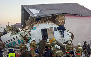哈萨克斯坦载100人客机坠毁 至少12死
