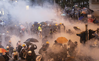 歷史即將翻開新頁 痛憶香港抗爭者的創傷