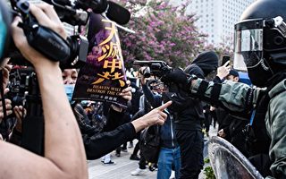 王友群：中共瘋狂打壓 香港艱難中傲然挺立
