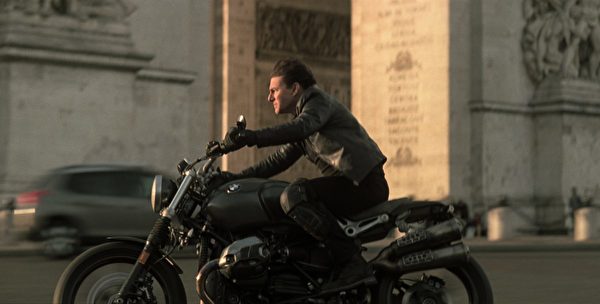 汤姆·克鲁斯在《不可能的任务：全面瓦解》中饰演伊森韩特。 （