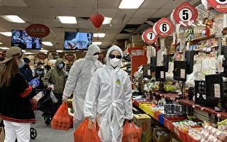 組圖：紐約華人買菜穿防護服 從頭包到腳