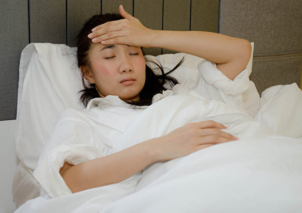 高烧不退的情况建议送医院急诊室。(Shutterstock)