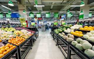 應對食品價格將高漲 超市開始大量囤貨