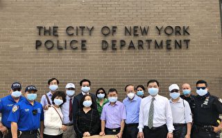 纽约台湾会馆捐市警109分局口罩2500枚