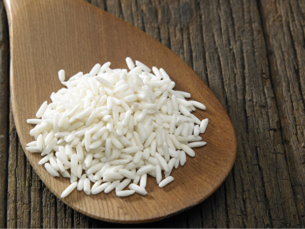 糯米含支链淀粉，黏性高、难消化。(Shutterstock)