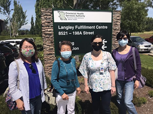 圖：大溫哥華台灣同鄉會7月中旬再次捐贈N95防護面罩，協助加拿大社區共同防治疫情。（大溫哥華台灣同鄉會提供）