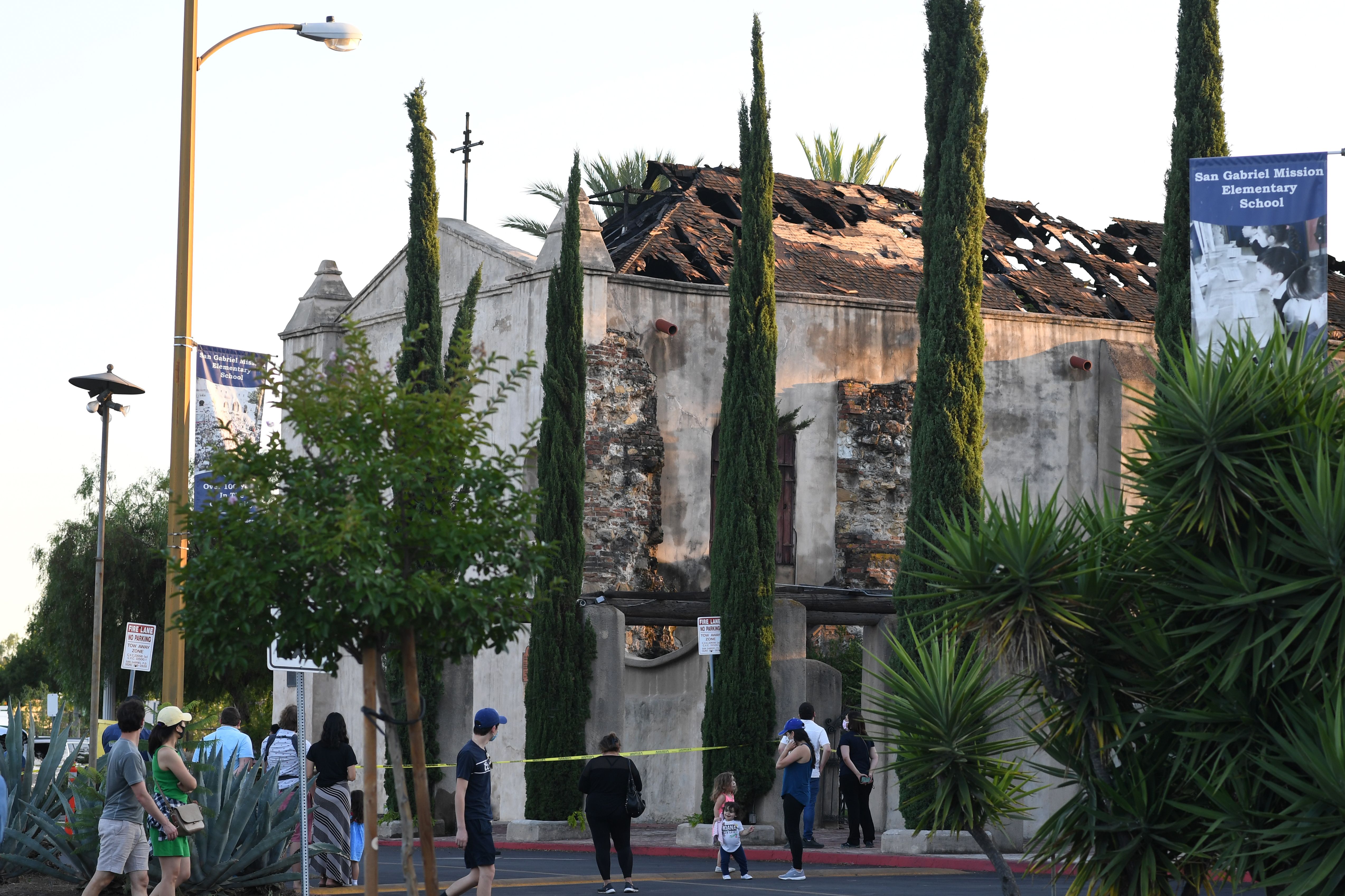 249年歷史的聖蓋博谷大教堂被燒毀
