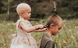 德克薩斯州男孩剃光頭 只為三歲患癌妹妹　