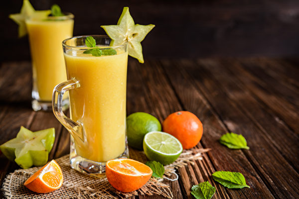 空腹吃太多杨桃，可能会造成急性肾衰竭。(Shutterstock)