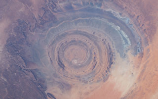 从太空中才看得到的非洲奇观──撒哈拉之眼
