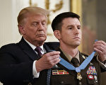 【重播】佩恩救75人質 川普頒發最高榮譽勛章